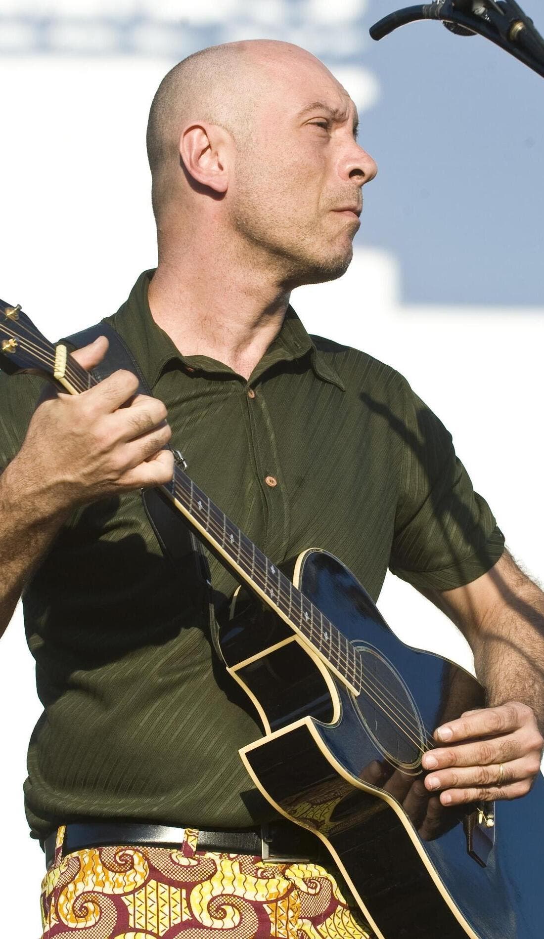 Edgard Scandurra promotional image for upcoming events and ticket sales