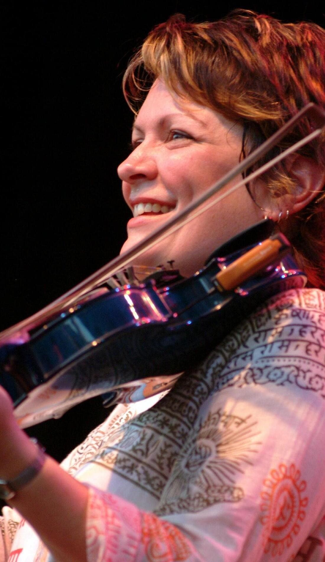 Eileen Ivers promotional image for upcoming events and ticket sales