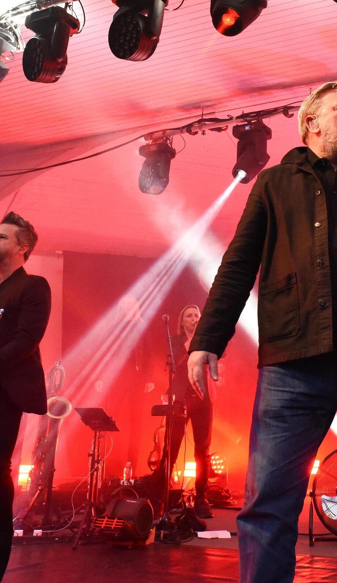 Elbow promotional image for upcoming events and ticket sales