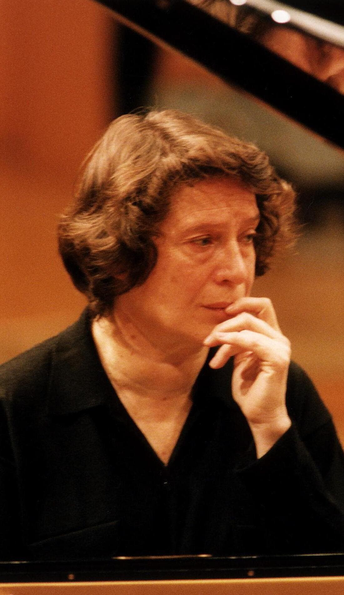 Elisabeth Leonskaja promotional image for upcoming events and ticket sales