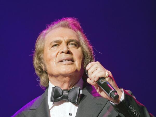 Engelbert Humperdinck Tickets & 2025-2026 Concert Tour Dates | SeatGeek