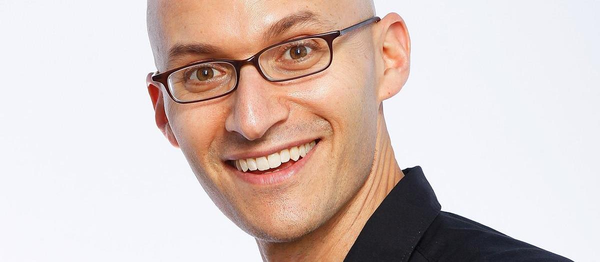 Eric Schwartz - Laughs Unlimited Comedy Club and Lounge