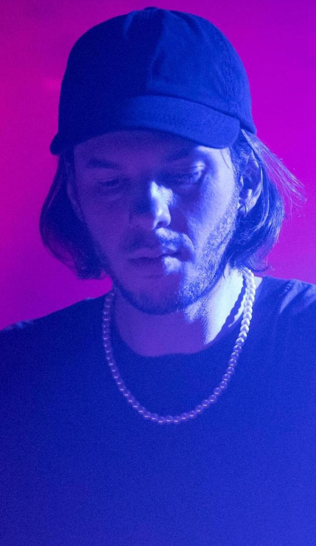 Fakear promotional image for upcoming events and ticket sales