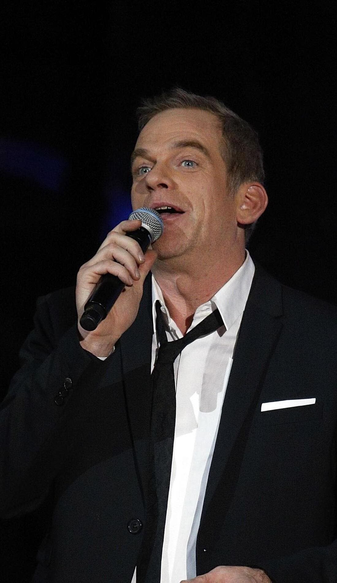 Garou promotional image for upcoming events and ticket sales