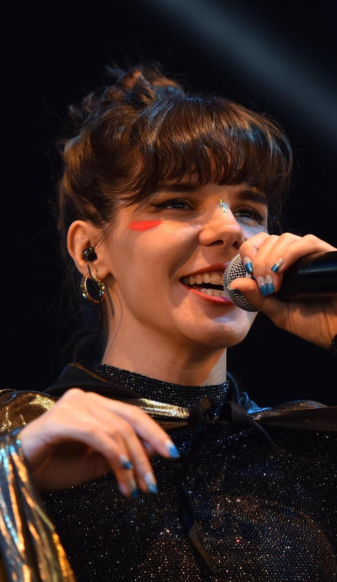 Gaye Su Akyol promotional image for upcoming events and ticket sales