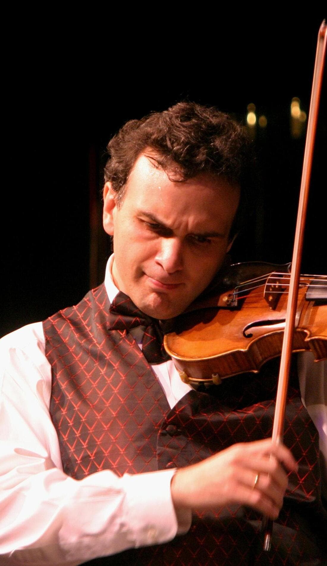 Gil Shaham promotional image for upcoming events and ticket sales