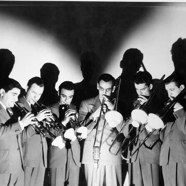Glenn Miller Orchestra image