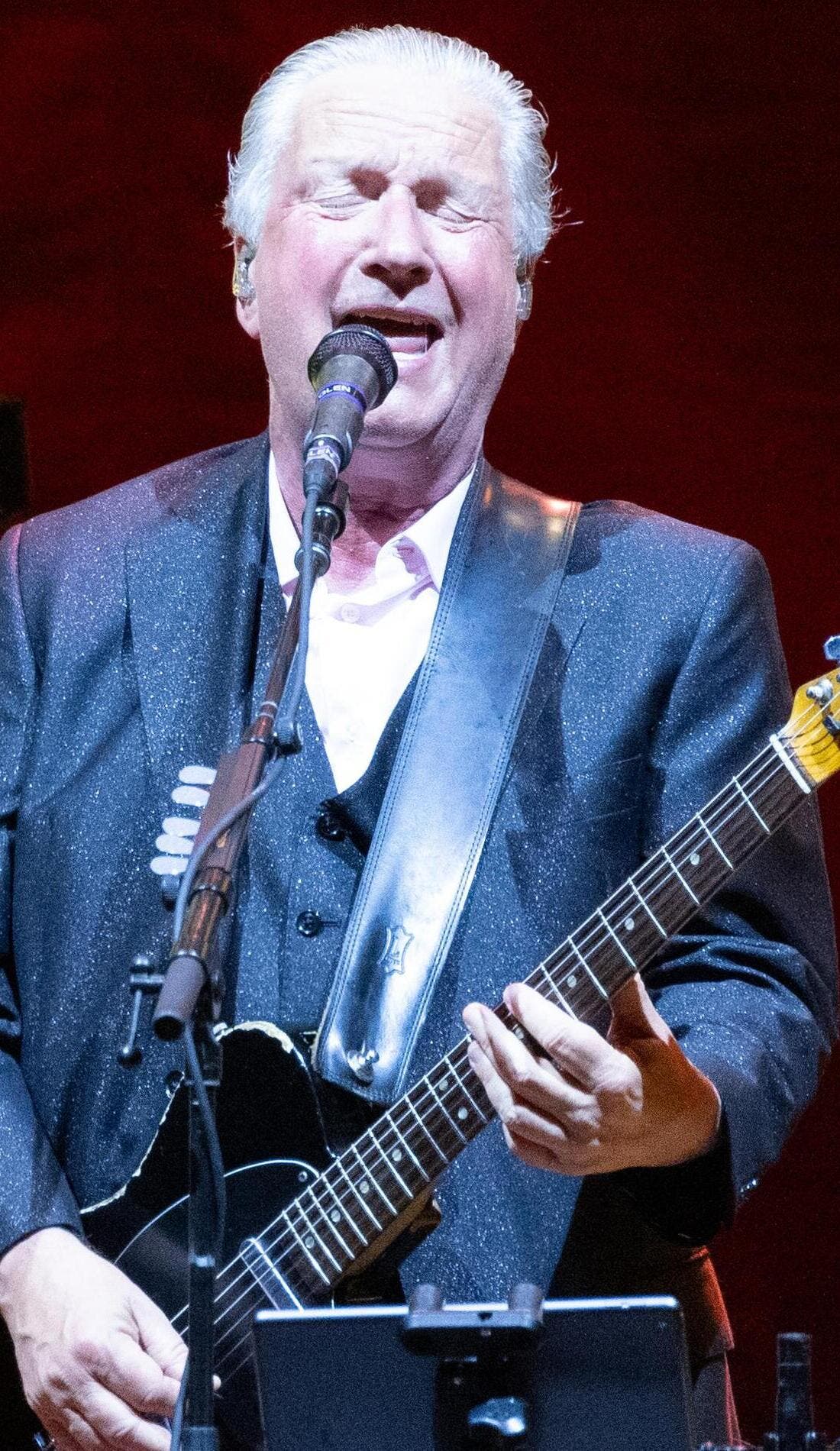 Glenn Tilbrook promotional image for upcoming events and ticket sales