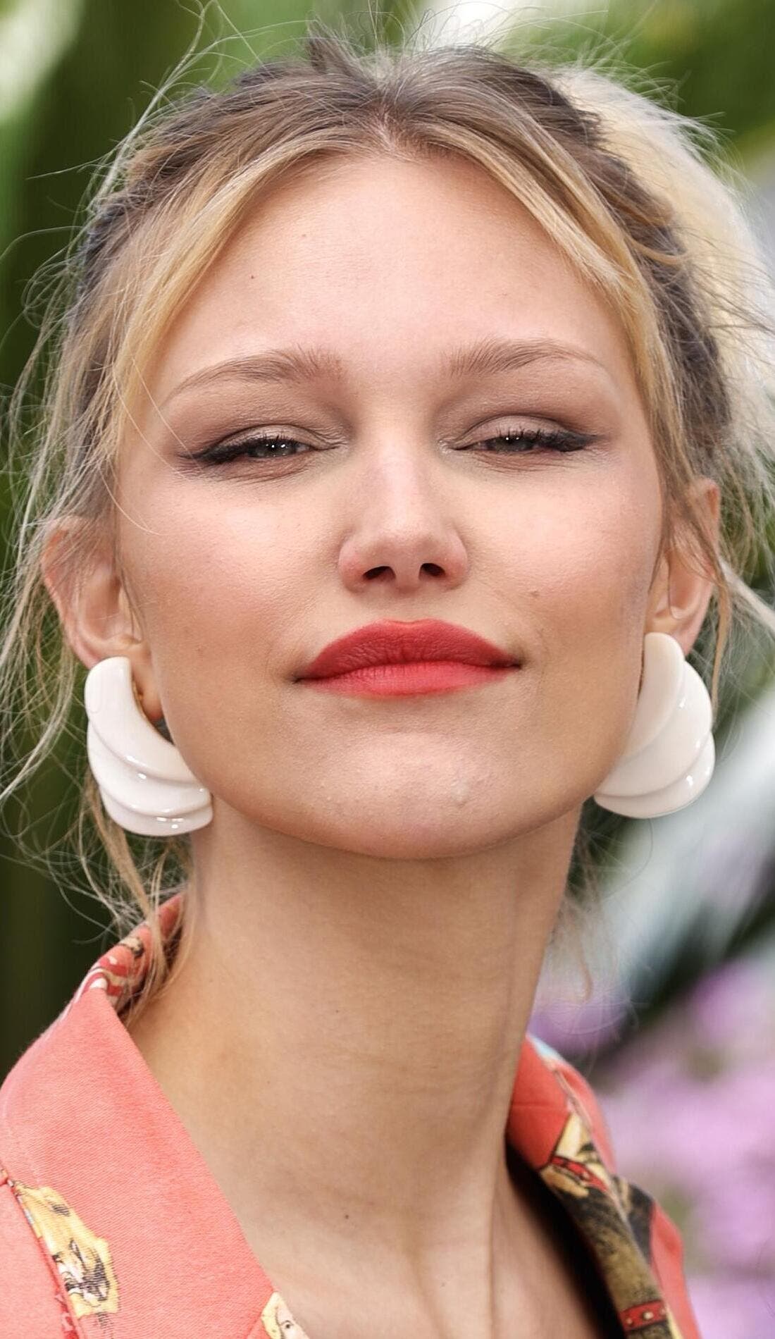 Promotional image for Grace VanderWaal parking