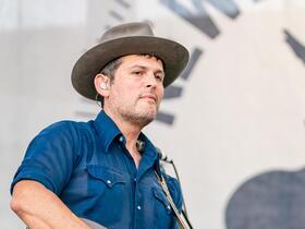Gregory Alan Isakov with Oregon Symphony — Arlene Schnitzer Concert Hall