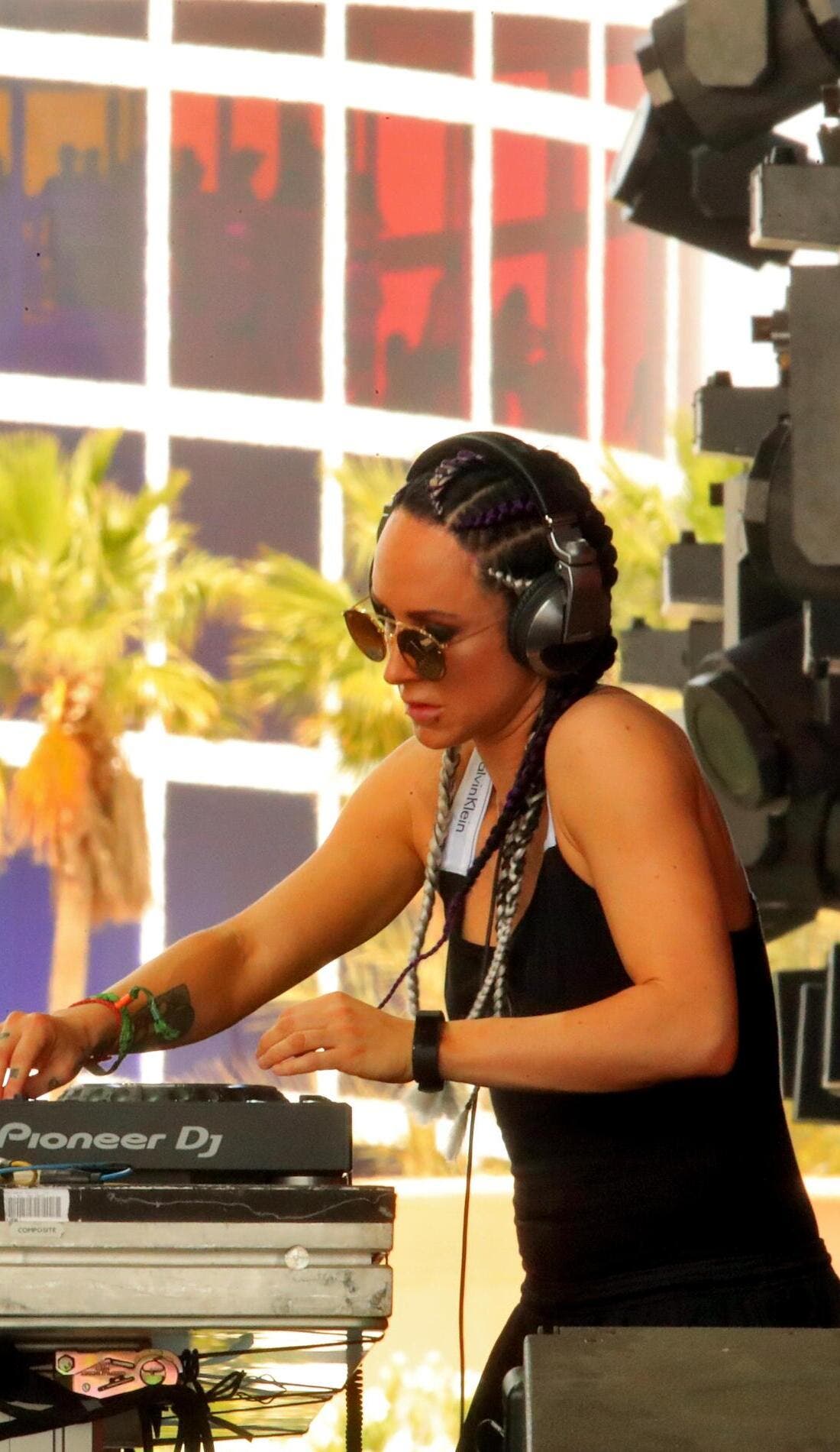 Hannah Wants promotional image for upcoming events and ticket sales