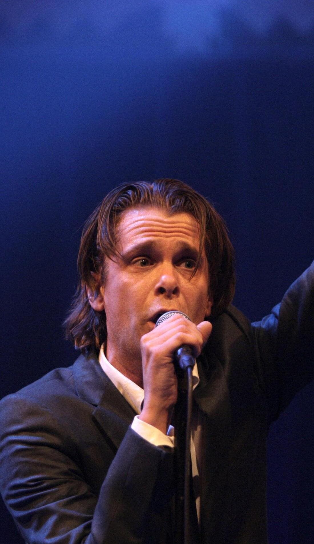Hans Teeuwen promotional image for upcoming events and ticket sales