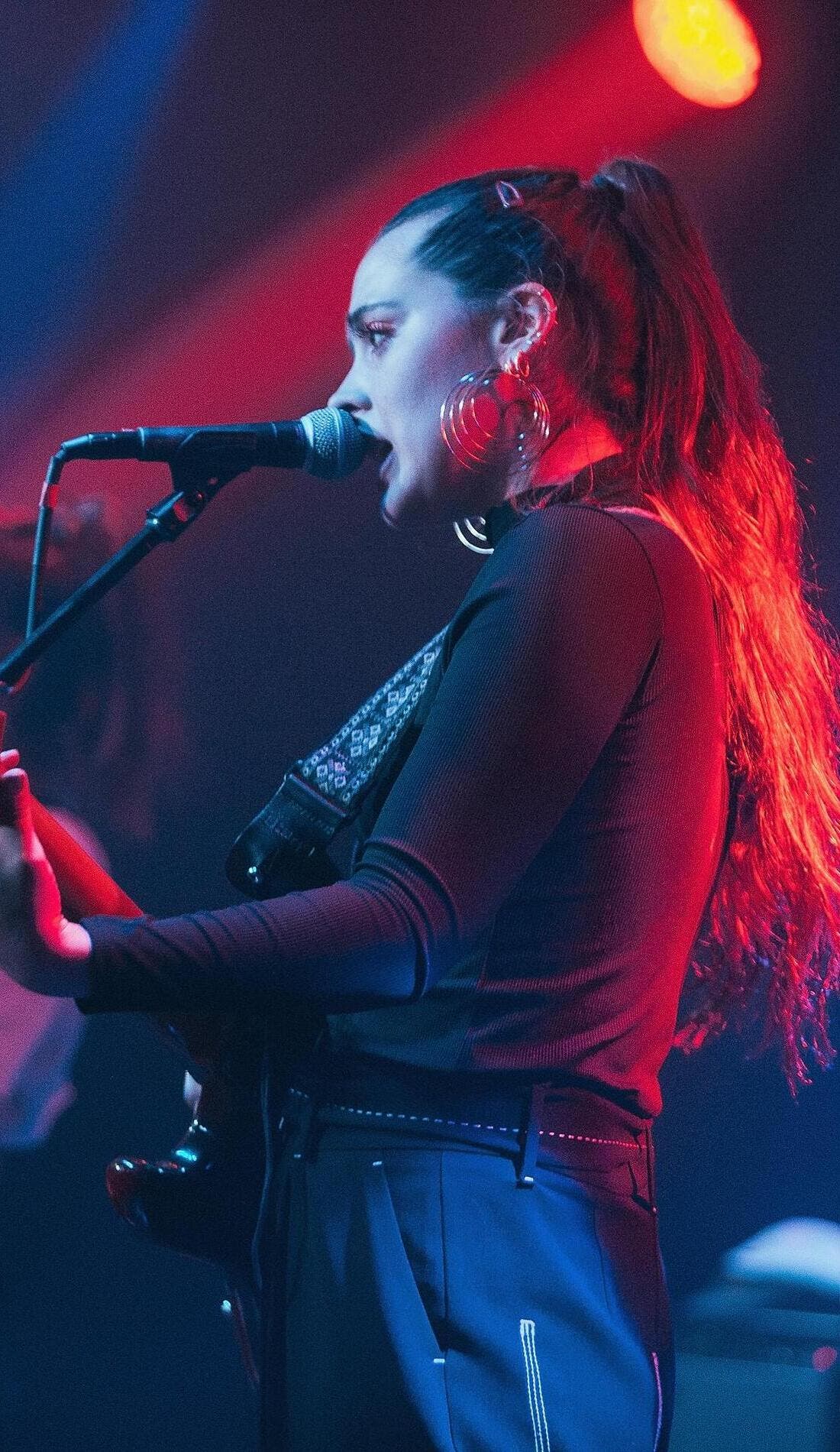 Hinds promotional image for upcoming events and ticket sales