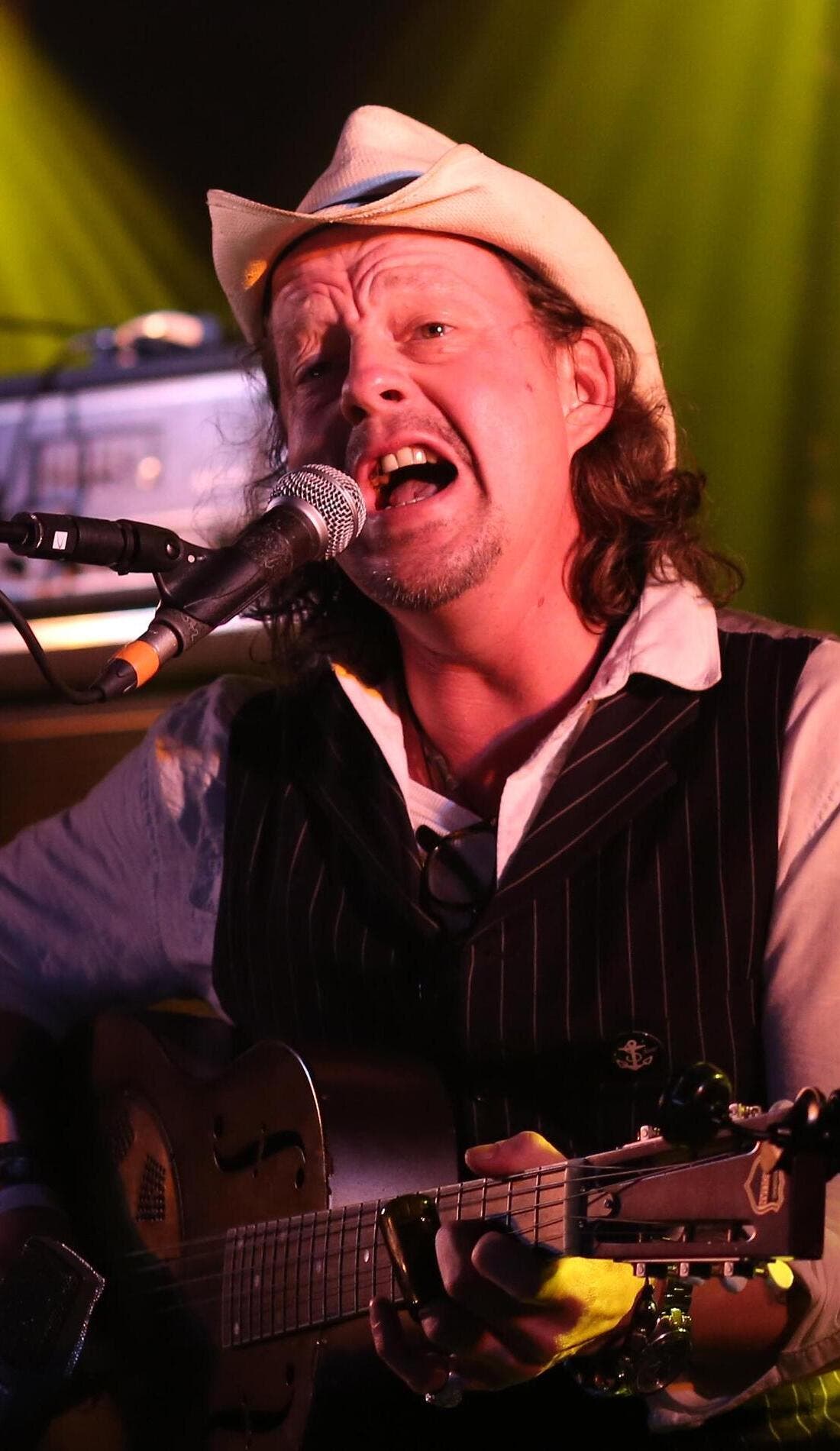 Ian Siegal promotional image for upcoming events and ticket sales