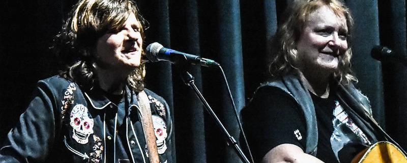 Indigo Girls at Raleigh Memorial Auditorium At Martin Marietta Center for the Performing Arts