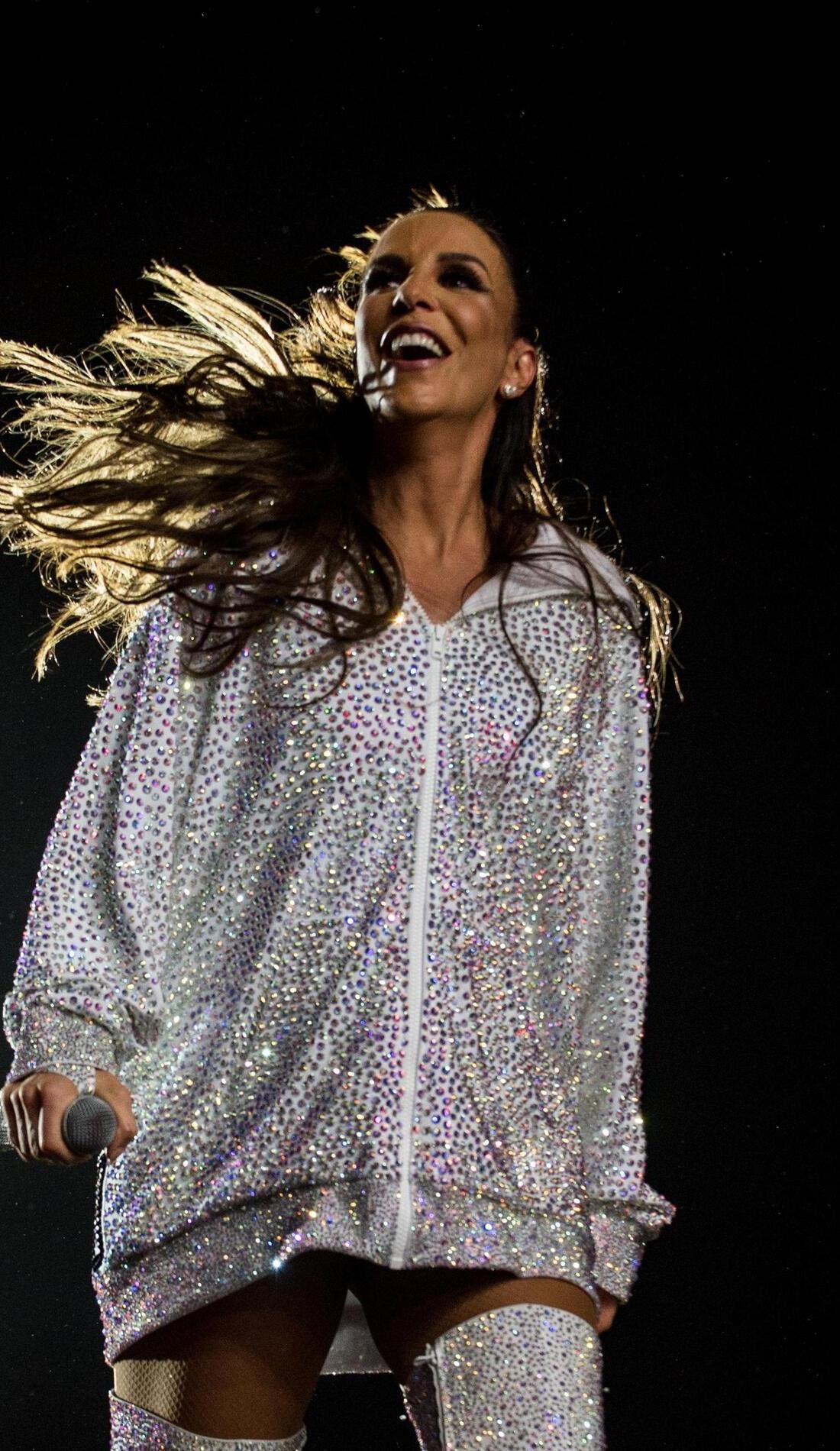 Ivete Sangalo promotional image for upcoming events and ticket sales