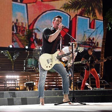 Promotional image of Jake Owen