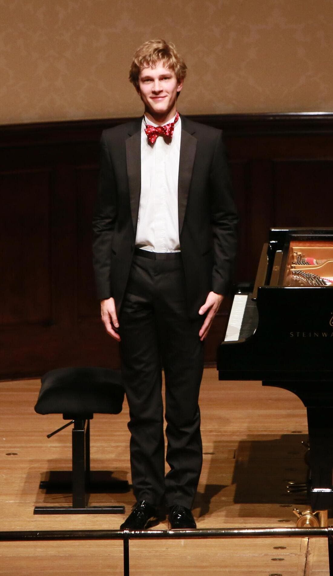 Jan Lisiecki promotional image for upcoming events and ticket sales
