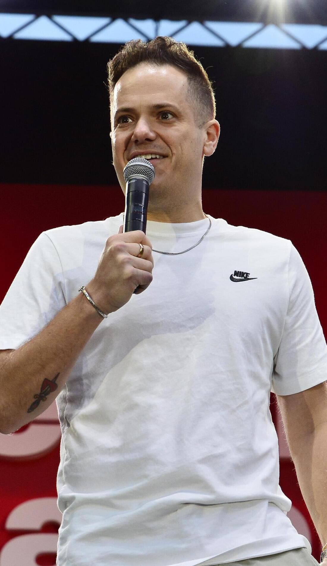 Jeff Arcuri promotional image for upcoming events and ticket sales in Knoxville
