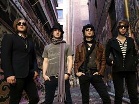 Jet with The Glorious Sons — The Stone Pony