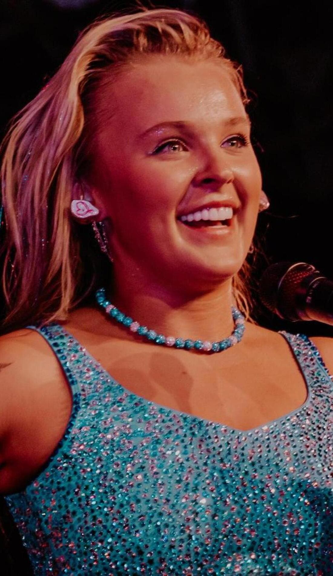 JoJo Siwa promotional image for upcoming events and ticket sales in Chicago