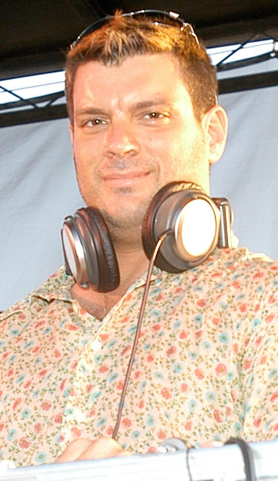 Jonathan Peters promotional image for upcoming events and ticket sales