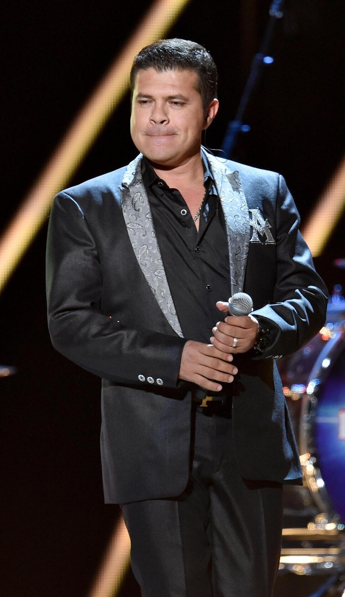 Jorge Medina y Josi Cuen - JUNTOS promotional image for upcoming events and ticket sales