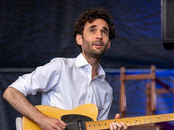 Julian Lage Tickets & 2026 Concert Tour Dates | SeatGeek
