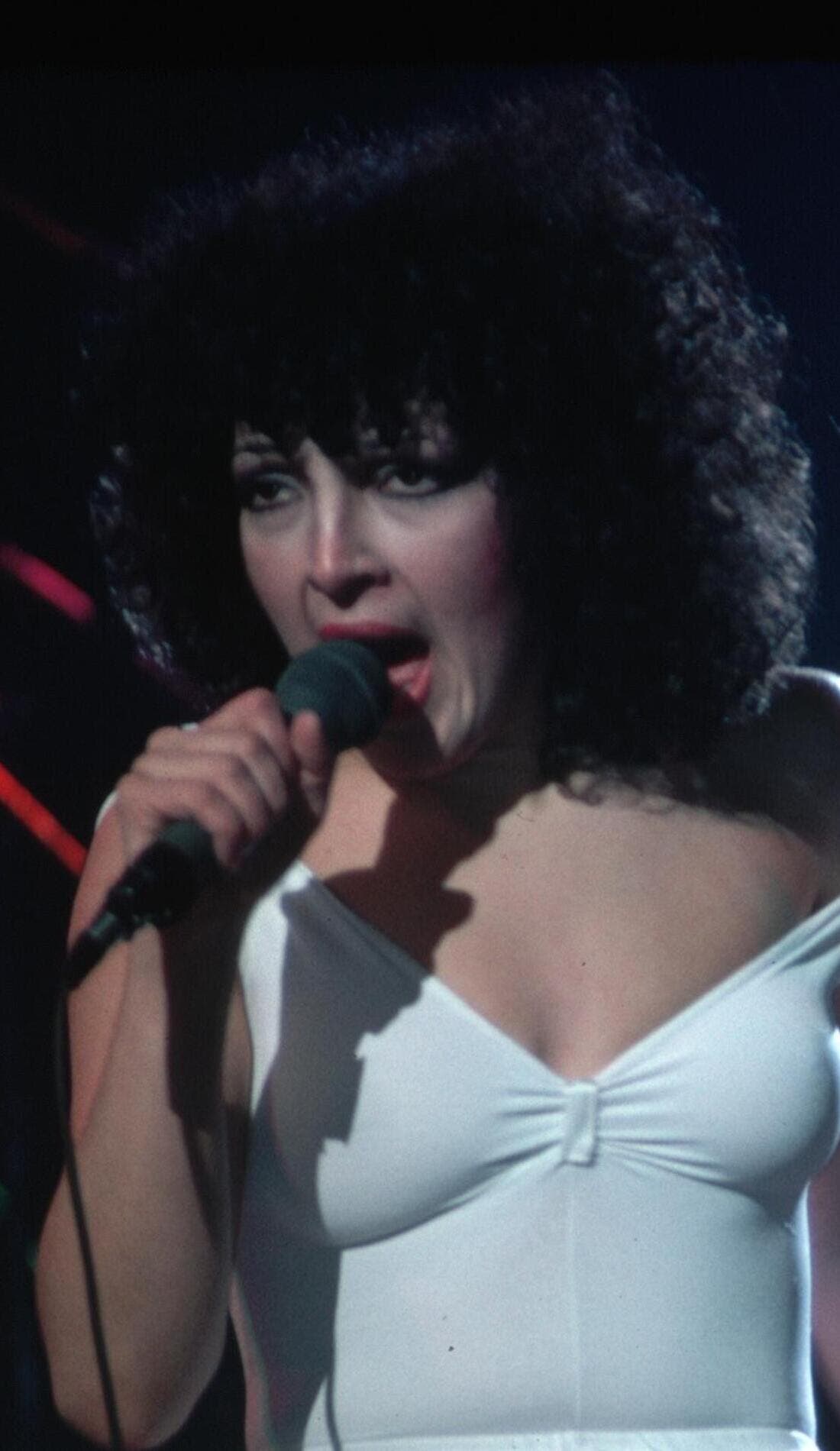 Karla DeVito promotional image for upcoming events and ticket sales