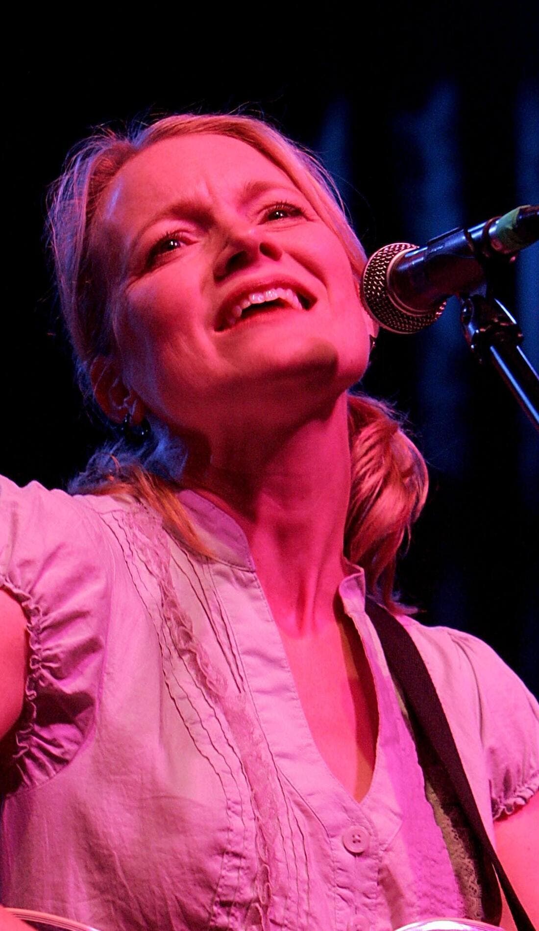 Kelly Willis promotional image for upcoming events and ticket sales