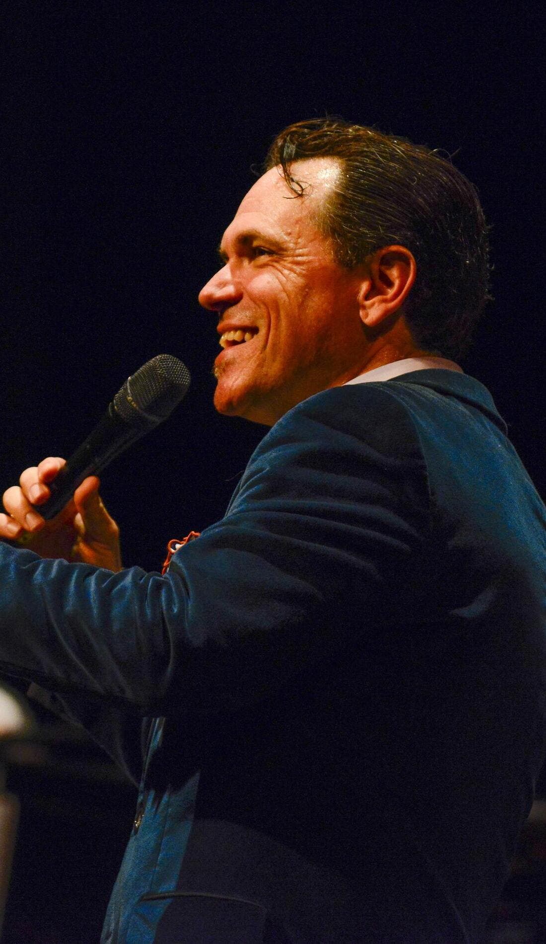 Kurt Elling promotional image for upcoming events and ticket sales