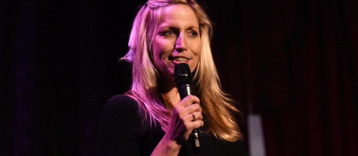 Laurie Kilmartin - Comedy Off Broadway
