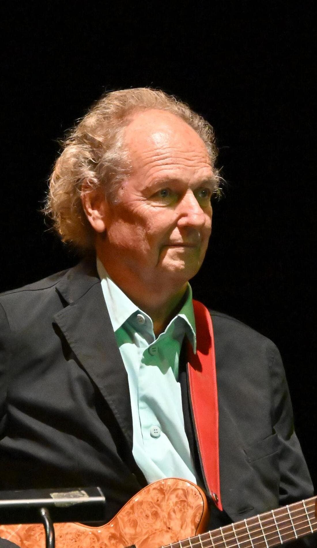 Lee Ritenour promotional image for upcoming events and ticket sales
