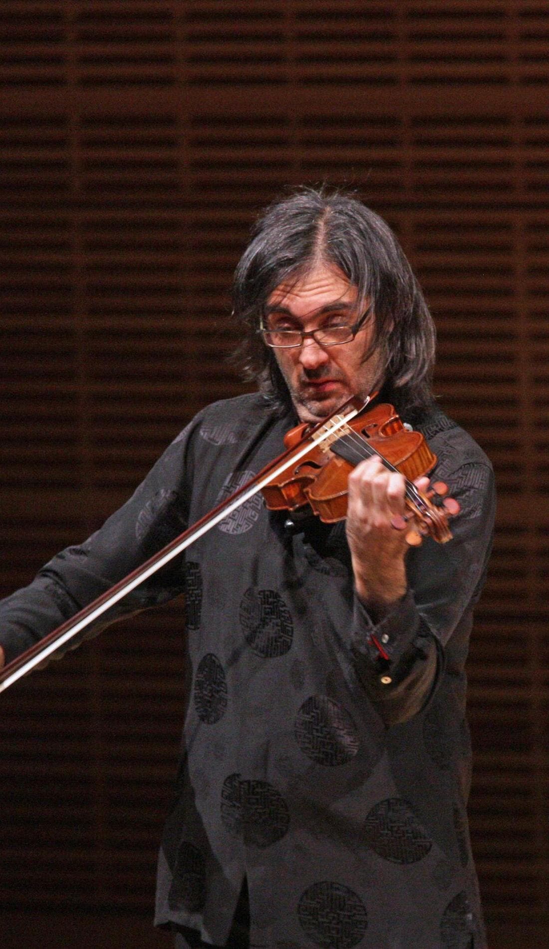 Leonidas Kavakos promotional image for upcoming events and ticket sales