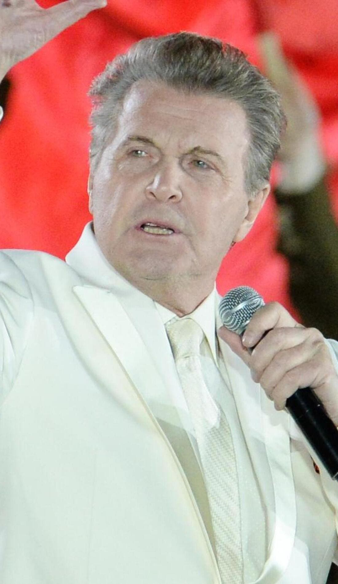 Lev Leshchenko promotional image for upcoming events and ticket sales