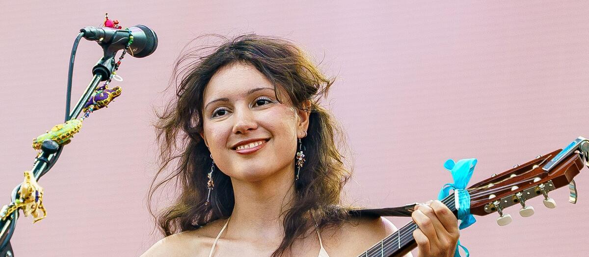 Liana Flores - Bowery Ballroom