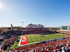 Liberty Flames Football à Williams Stadium