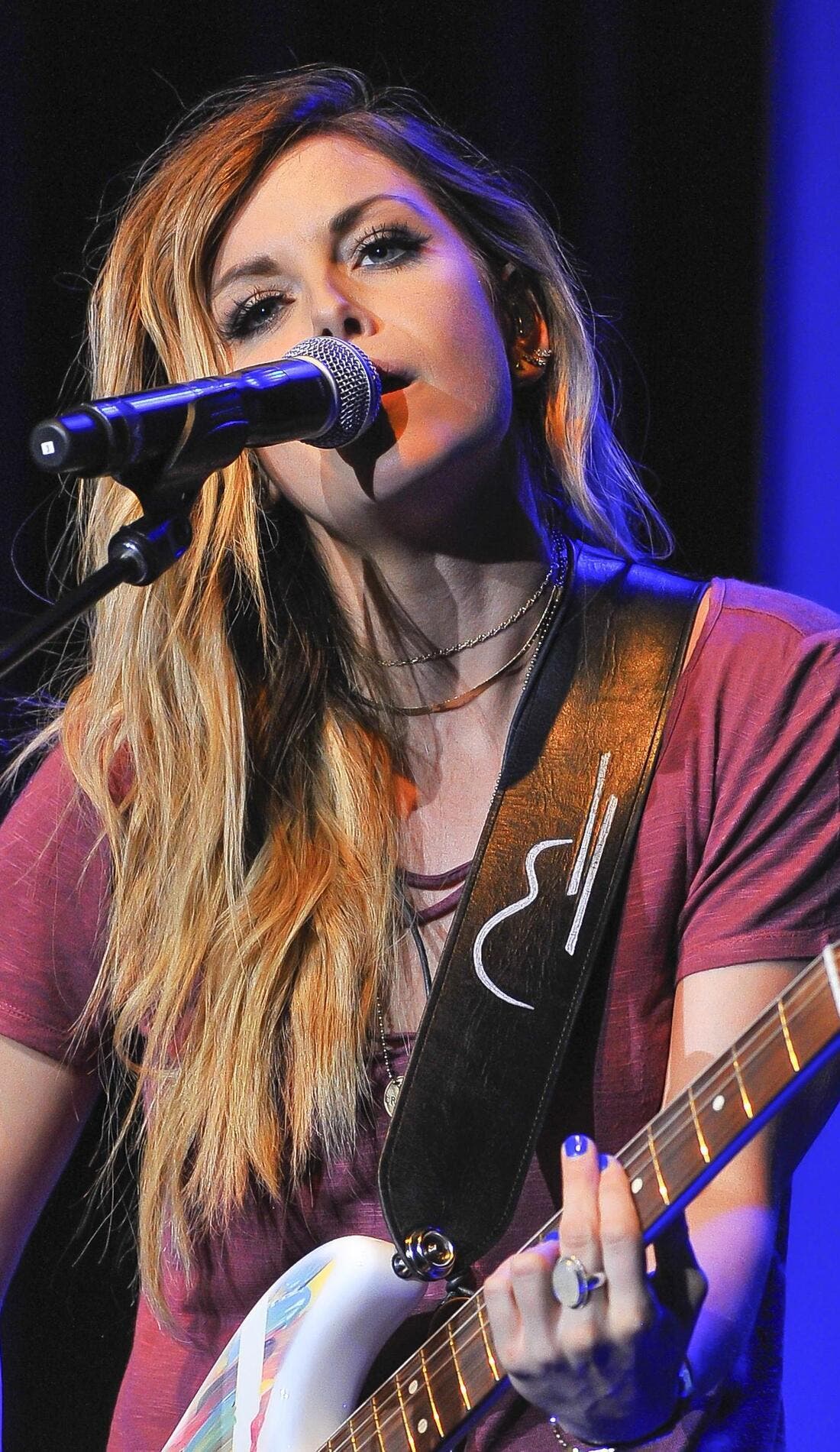 Lindsay Ell promotional image for upcoming events and ticket sales
