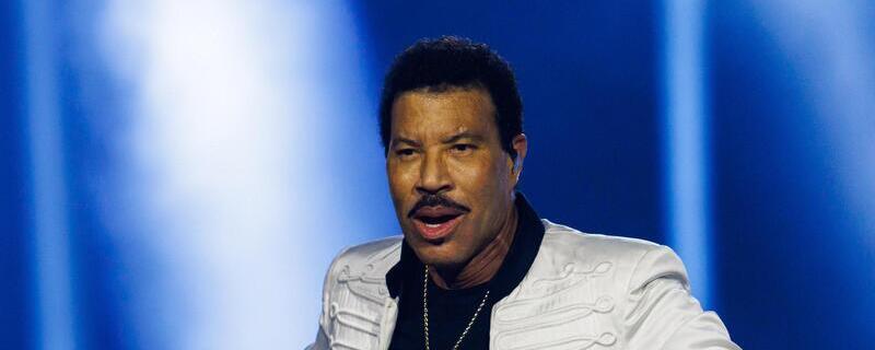 Lionel Richie at Kia Center
