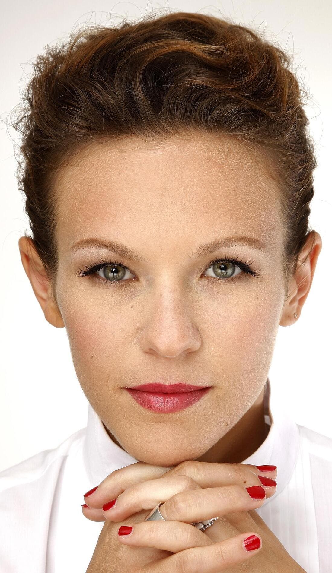 Lorie promotional image for upcoming events and ticket sales