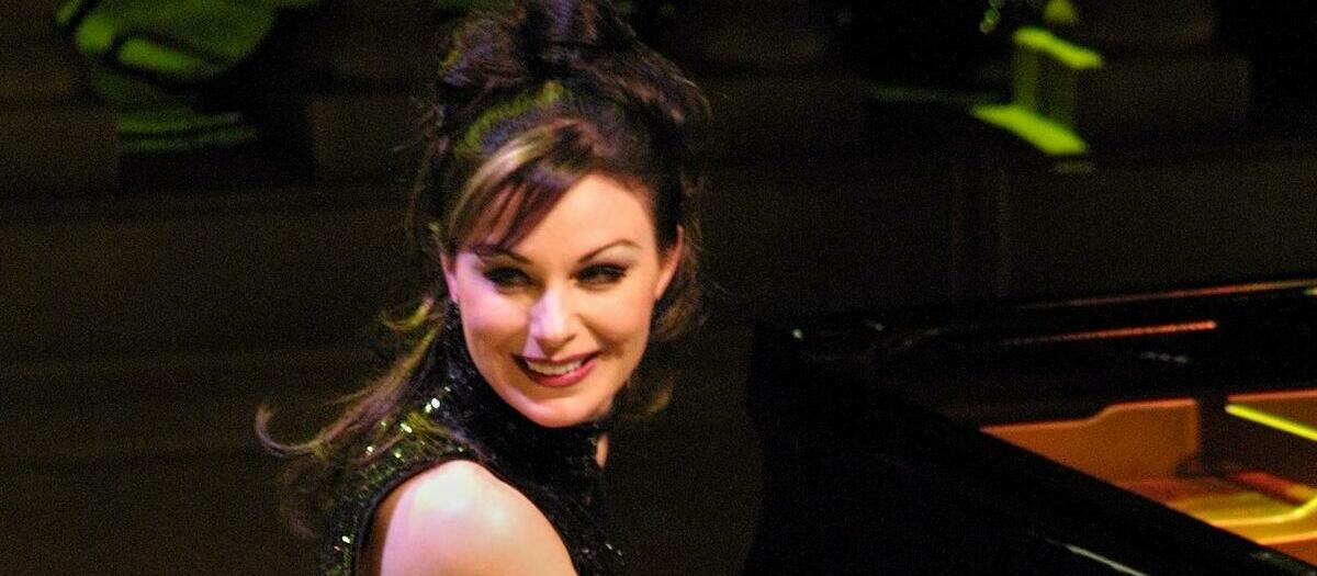 Lorie Line - Fox Cities Performing Arts Center