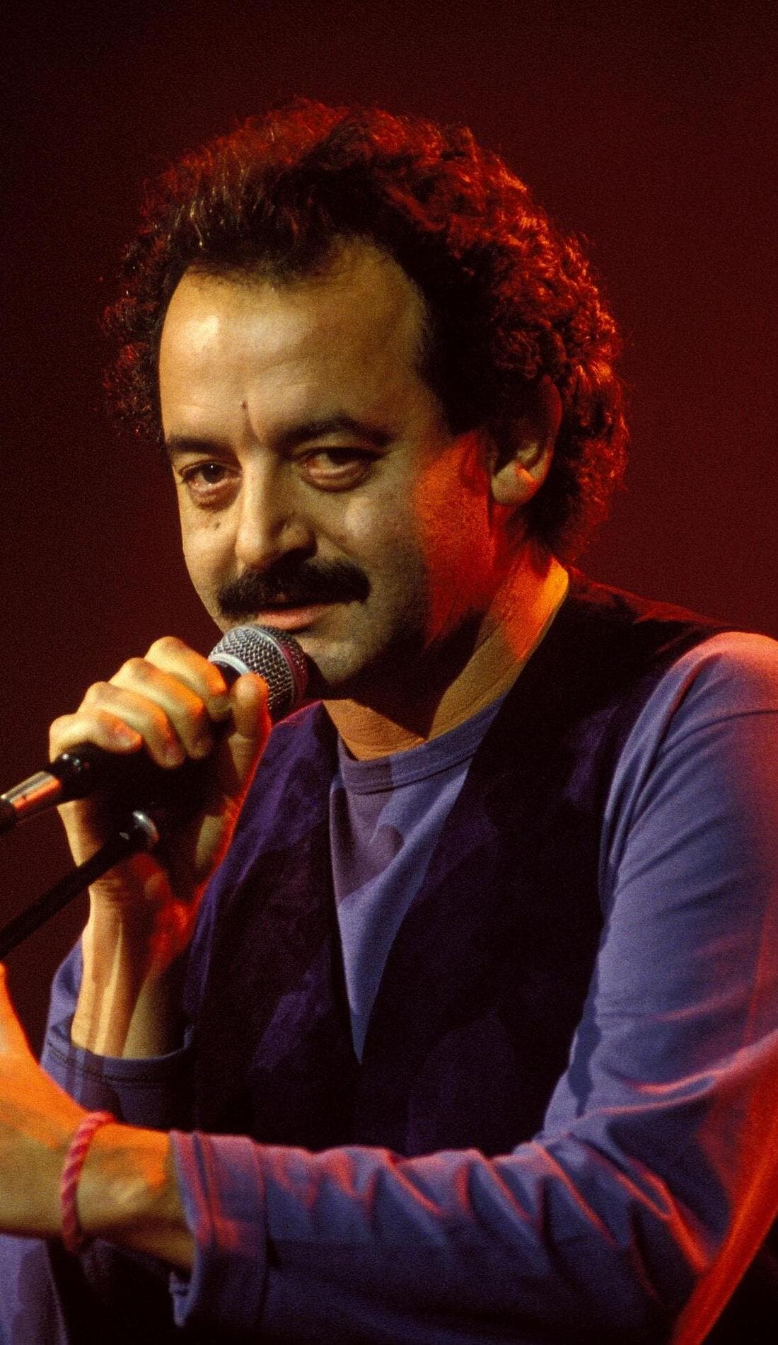 Louis Chedid promotional image for upcoming events and ticket sales