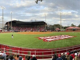 Louisiana Ragin' Cajuns Softball