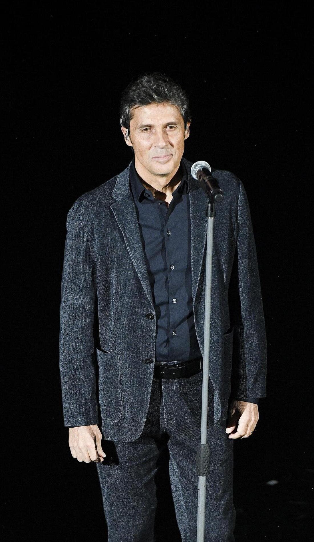 Luca Barbarossa promotional image for upcoming events and ticket sales