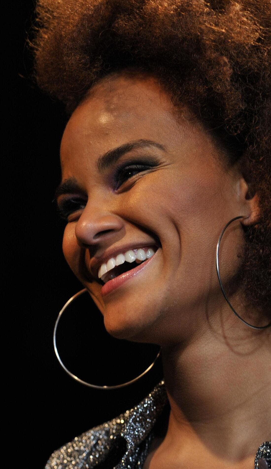 Luciana Mello promotional image for upcoming events and ticket sales