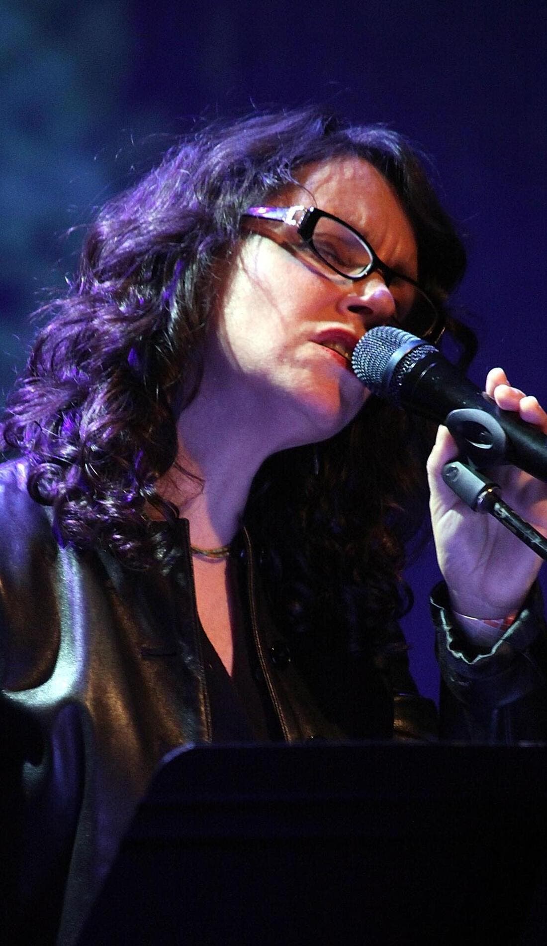 Lucy Kaplansky promotional image for upcoming events and ticket sales