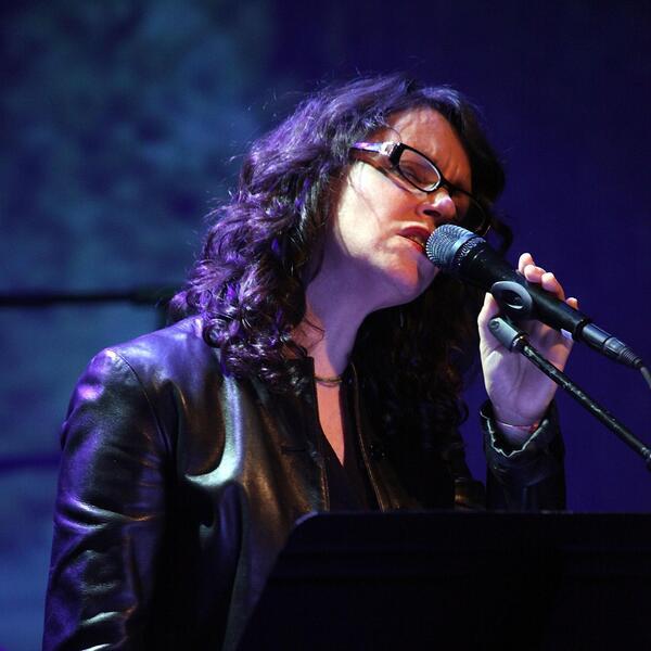 Lucy Kaplansky image