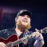 Image Luke Combs