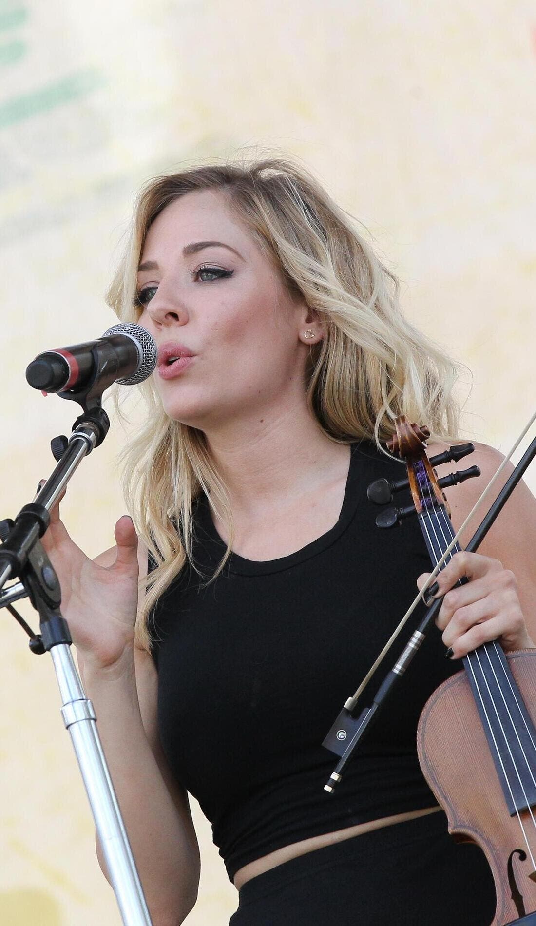 Mackenzie Porter promotional image for upcoming events and ticket sales