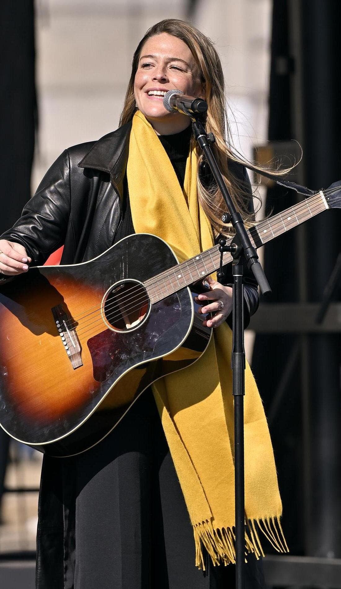 Promotional image for Maggie Rogers parking